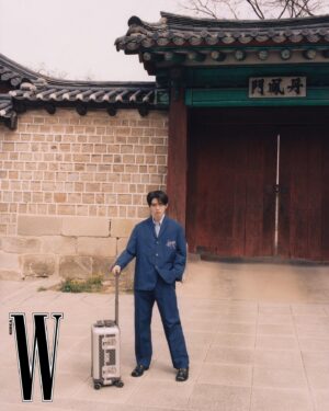 Cha Jun-hwan Instagram - @gucci @wkorea @zzinu79
