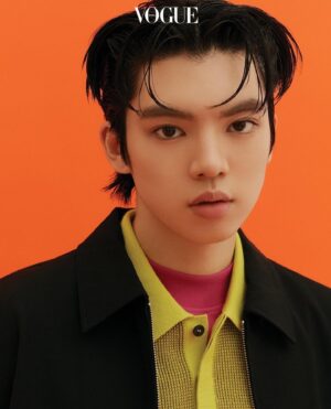 Cha Jun-hwan Instagram - VOGUE👱🏻‍♂️💅🏻