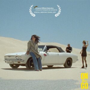 Chacha Huang Instagram - Después de un año de baile por grandes festivales internacionales y nacionales, cosechando varios premios, hoy @onthegofilm estrena en casa: llega a las salas de cine en España. 

On the Go, a film written and directed by @juliadecastro___ & @mariagiseleroyo produced by @jurandjur 
Starring @juliadecastro___ @omarayuso @chachahuang 
#cineespañol