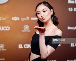 Chacha Huang Instagram - 🎬 EL CUCO llega a cines el 15 de septiembre, dirigida por #MarTargarona.
Contenta de formar parte de esta película 🐦 y compartir pantalla con los protagonistas @belencuesta y @jorgesuquet 
#elcuco

Makeup & hair by @diorbeauty @mariorubiio 
Dress @alessandrovigilante 
Jewelry @suotstudio