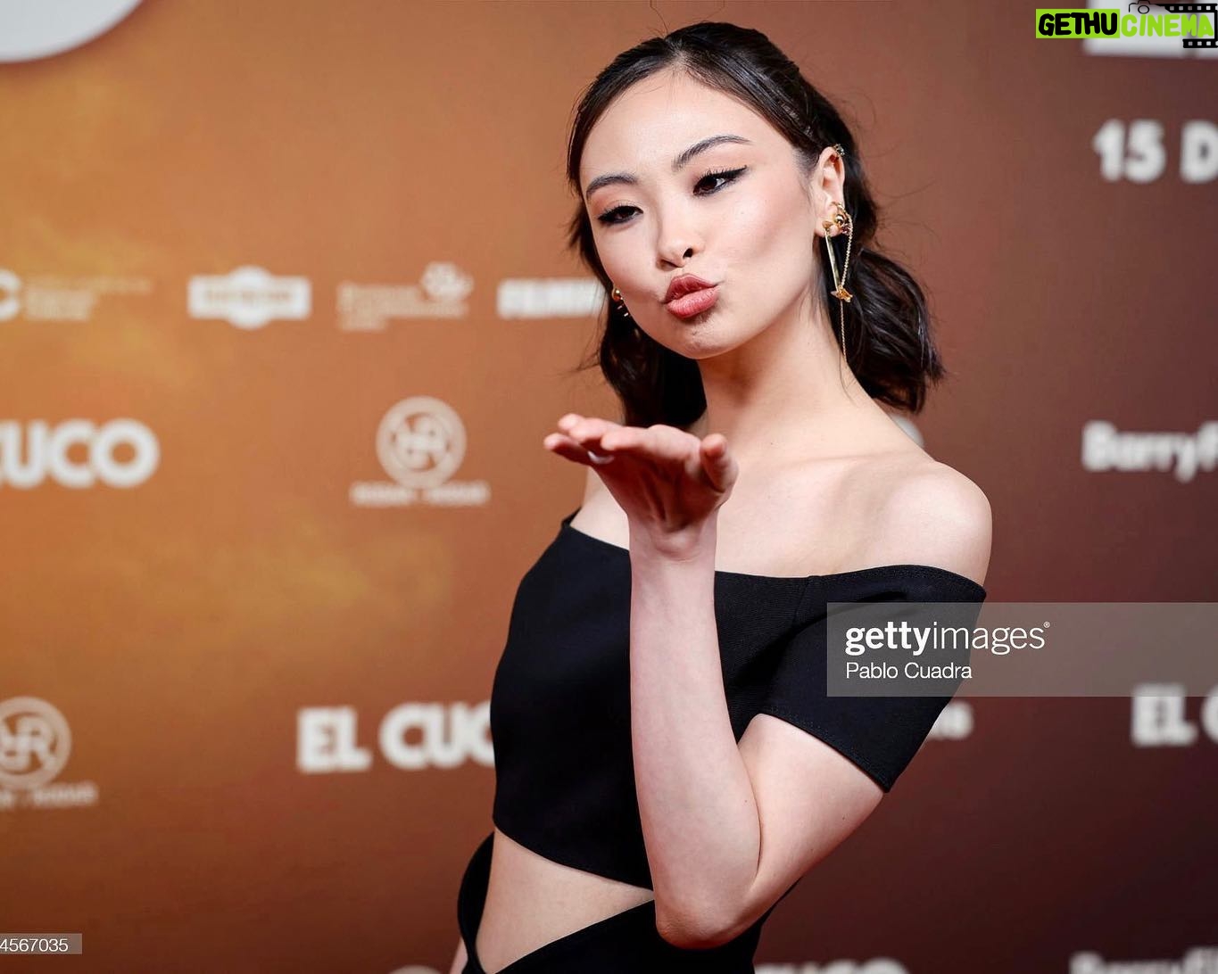 Chacha Huang - 3 Likes - 🎬 EL CUCO llega a cines el 15 de septiembre, dirigida por #MarTargarona.
Contenta de formar parte de esta película 🐦 y compartir pantalla con los protagonistas @belencuesta y @jorgesuquet
#elcuco
Makeup & hair by @diorbeauty @mariorubiio
Dress @alessandrovigilante
Jewelry @suotstudio