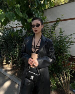 Chacha Huang Instagram - On the way to @fic_cat con Societat Negra.
Inauguración y competencia oficial.
@tb.ramon @segarrafilms 
Styled by @_freddyalonso 
Team @merakiagents