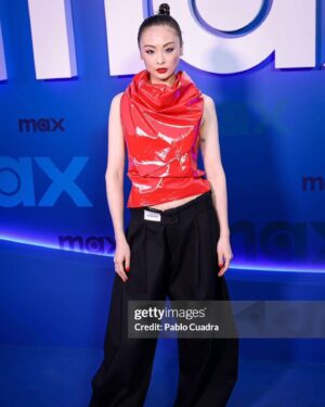 Chacha Huang Instagram - MAX @hbomaxes 🥀
with @diorbeauty @ezequiel.rodsan
💃🏻 @merakiagents