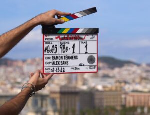 Chacha Huang Instagram - 🎬Societat Negra 

Mi primera película rodada en Catalán (no, no hablo Catalán, pero sí en la peli, ahí el reto). 
Ha sido una gozada trabajar y crear junto con un equipo increíble de 10. Gracias @tb.ramon por confiar en mí para darle vida a Pei Lan, un personaje con tanta profundidad y complejidad, un regalo de la profesión. 

Feliz de contaros que inauguramos el festival de @fic_cat el 1 de junio y la estrenamos en cines en España en octubre. Stay tuned. @segarrafilms 

📷 @junda_senjin