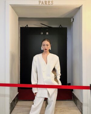 Chacha Huang Instagram - ZORRO premiere in Madrid
Mañana el 25 estrenamos en @primevideoes 
El 28 en la 1 @rtve 
Espero que que os guste❣️

Gracias por acompañarme siempre @diorbeauty @mariorubiio