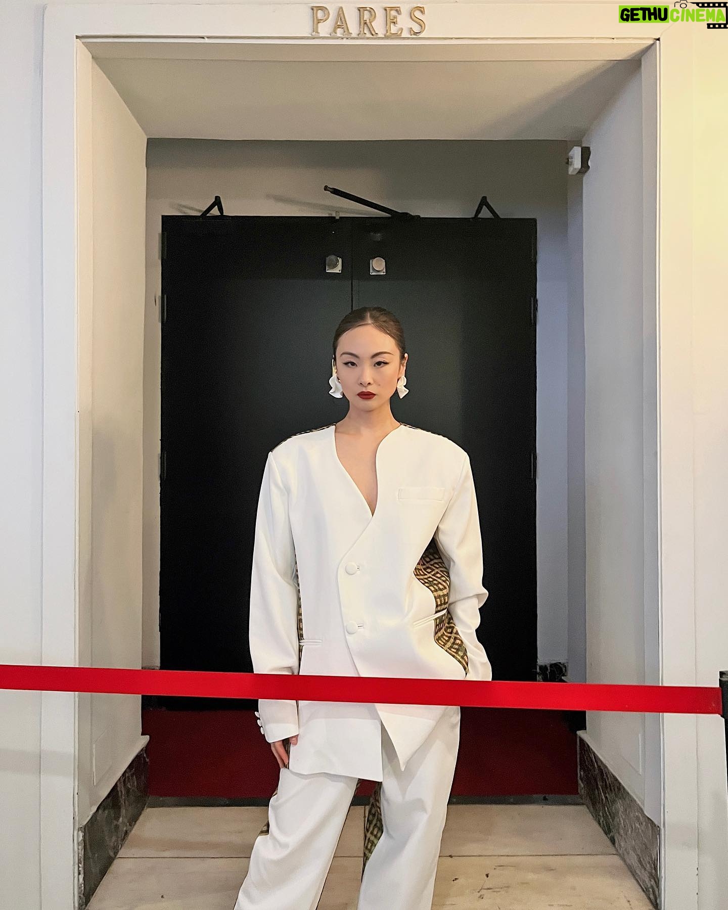 Chacha Huang - 3 Likes - ZORRO premiere in Madrid
Mañana el 25 estrenamos en @primevideoes
El 28 en la 1 @rtve
Espero que que os guste❣️
Gracias por acompañarme siempre @diorbeauty @mariorubiio