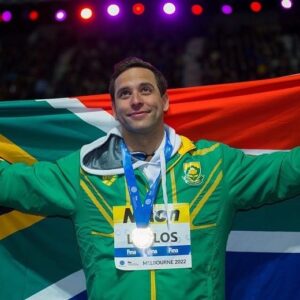 Chad Le Clos Instagram - Very hard to describe what this “World Title “means to me ❤️ 1 year ago I was in a very dark place and rock bottom, today I am world champion, never give up never give in and always believe in yourself. Thank you to my coach @dlpgmbh thank you to my family, my sponsors and a massive thank you to everyone who has supported me ❤️This is only the beginning 🥇 #Chad2.0 #worldchmapion #melbourne