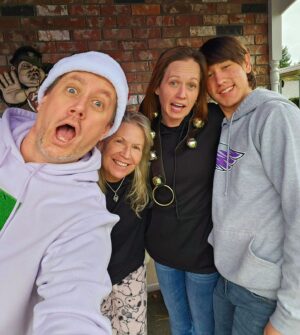 Chad Lindberg Instagram - A wonderful Christmas morning was spent with family. We have Ivan @manwith6cats with us, and we're feeling blessed. It's hard to believe he's almost 18!! Sending love from our family to yours!!! We miss you, Dad. Merrrrrry Christmas!! 🎄❤️🎁