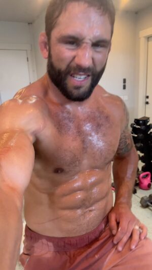 Chad Mendes Instagram - The daily grind! I don’t post much about training these days but Im still eating clean, training daily and feeling great! I refuse to let the dad bod take over!! lol 

This is what my daily health life is lookin like. Eating an animal based diet which includes nose to tail supplements like @heartandsoilsupplements which has helped clear up my autoimmune disease. Daily HIIT and climbing rides on the bike. High rep weight circuits and daily cold plunges. 

We have the choice to be as healthy as we can each and every day!! LFG!! 💪🏽💪🏽

………………………………………………………………………………….

Use code CHADMENDES for 10% off any Heart and Soil orders guys! Link in bio!