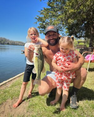 Chad Mendes Instagram - Catching bass and making memories with my Gals! Bass fishing in Missouri is damn fun! 🎣🎣🎣

#bassfishing #largemouth #topwater #fishon #goodtimes #memories