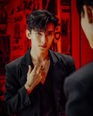 Chalongrat Novsamrong Instagram - 🧛🏻🧛🏻‍♂️