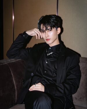 Chalongrat Novsamrong Instagram - 🖤🖤🖤🖤