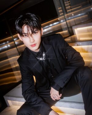 Chalongrat Novsamrong Instagram - 🖤🖤🖤🖤