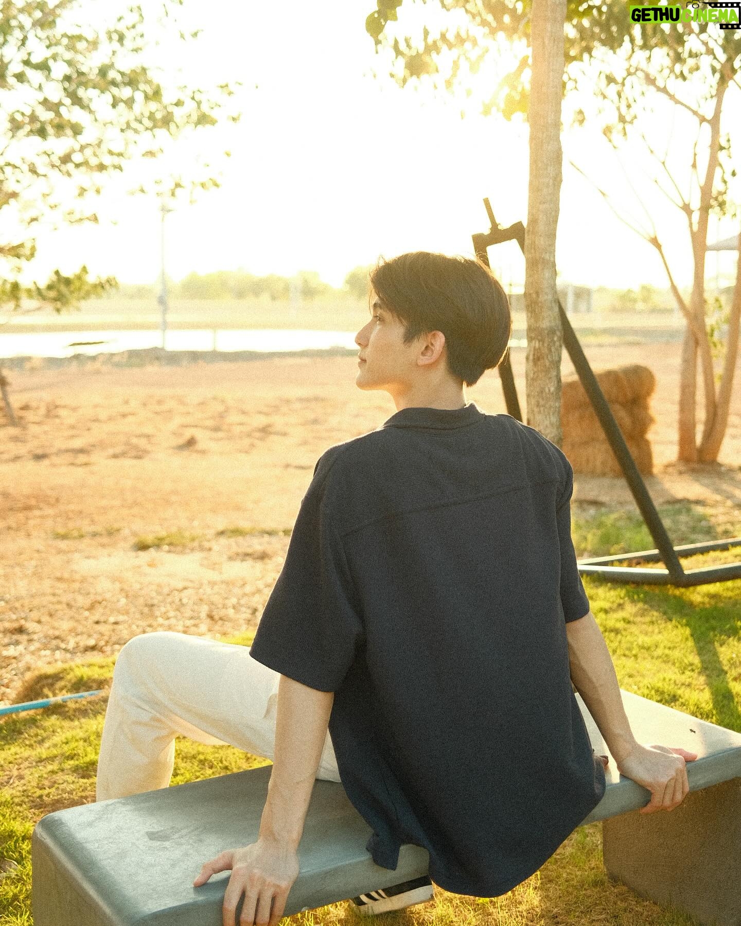 Chalongrat Novsamrong - 41.3K Likes - Sunset 🌅 @hm #hm #hmthailand