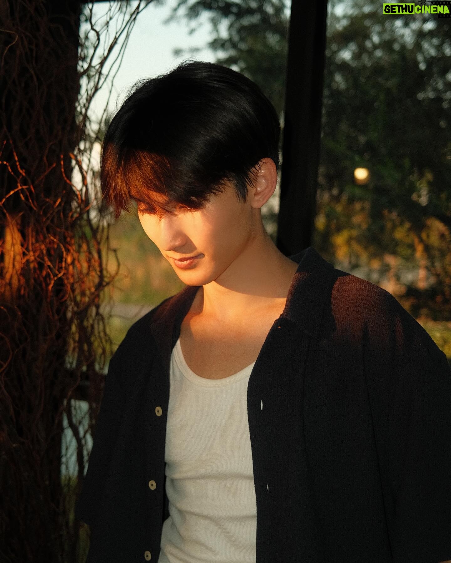 Chalongrat Novsamrong - 41.3K Likes - Sunset 🌅 @hm #hm #hmthailand