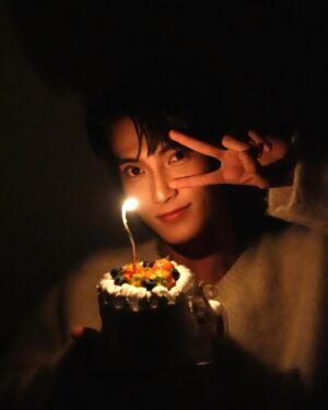 Chalongrat Novsamrong Instagram - 🎂🎂🎂🎂🧡🧡🧡🧡