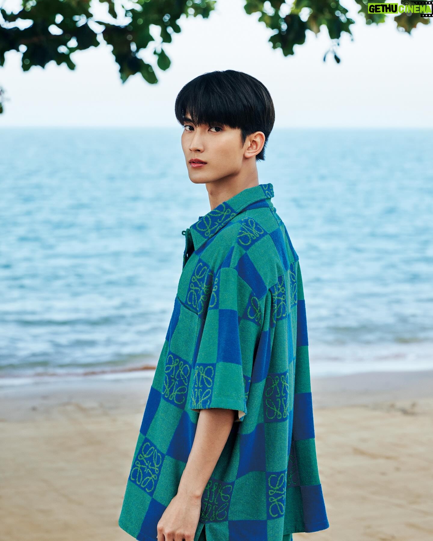 Chalongrat Novsamrong - 116.2K Likes - Summer Vibes with @loewe
From : @ellejapan
SS : April 2024
Photographer :TETSUYA MAEHARA