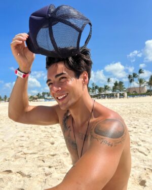 Chance Perez Instagram - Looking forward to weather like this soon ☀️ 🌴