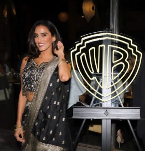 Chandni Parekh Instagram - 🐰🐰 We were told there’d be carrot cake 🥕 Thank you @warnerbrostv for recognizing how far we’ve come 💫 Celebrating Asian American and Pacific Islander Heritage Month 💖 #lolabunny #bugsbunny #warnerbros #harleyquinn #aapiheritagemonth #southasianactress
