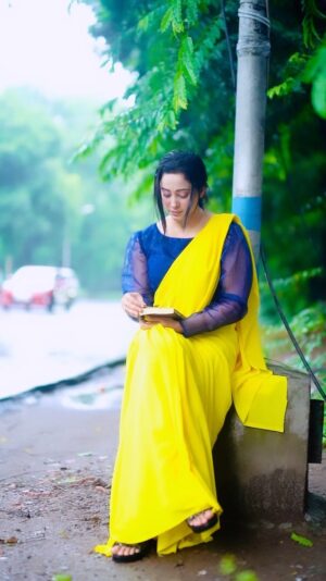 Chandrani Das Instagram - Kavi yaad o main ayo 🧿❤️🌸 #newcollection #newreels #happy #yaad