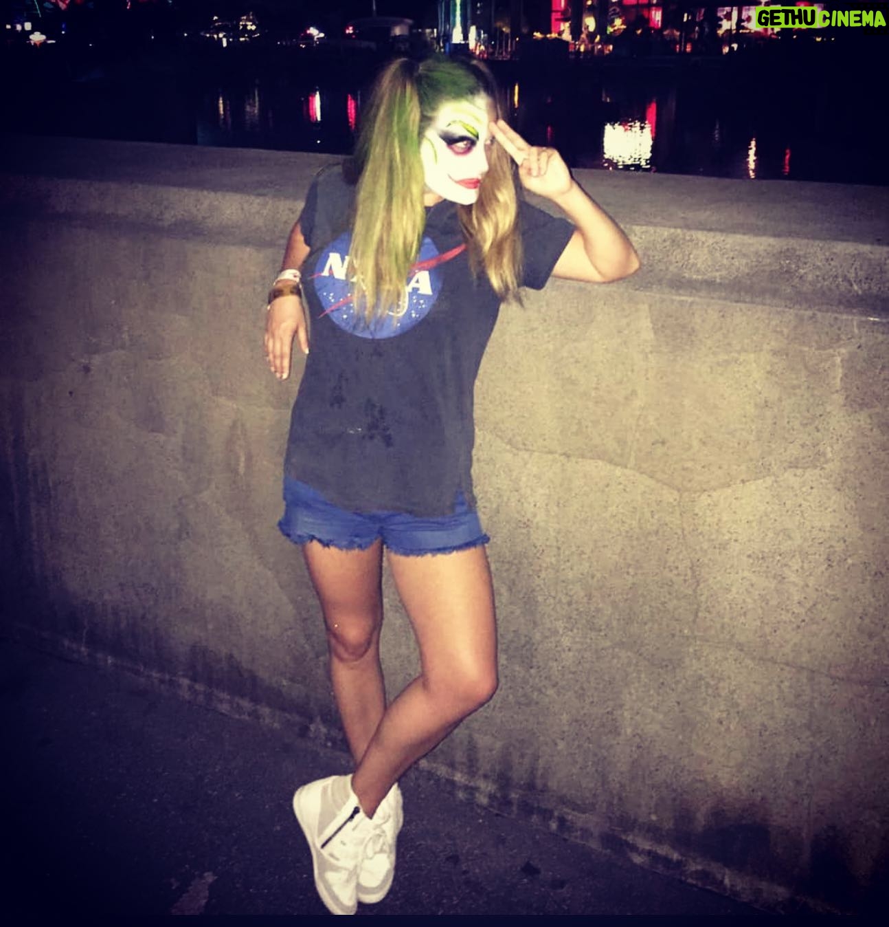 Chanel Cresswell - 788 Likes - The joke’s on you 🤡🤓😉
Post log flume 🎢
Just Joke your way through life 🤪🥸
#joker #islandsofadventure #halloween