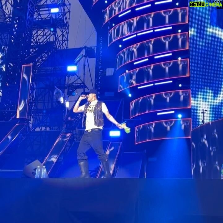 Changmo - 32.3K Likes - WATERBOMB SEOUL