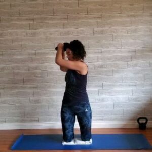 Chanon Finley Instagram - 💥 6 Minute KB Abs! 💥

Grab a kettlebell and let's go! 

Start with 1 round of 50 seconds on, 10 seconds off. Enjoying the burn? Go for a second round! 

Do you do ab workouts?