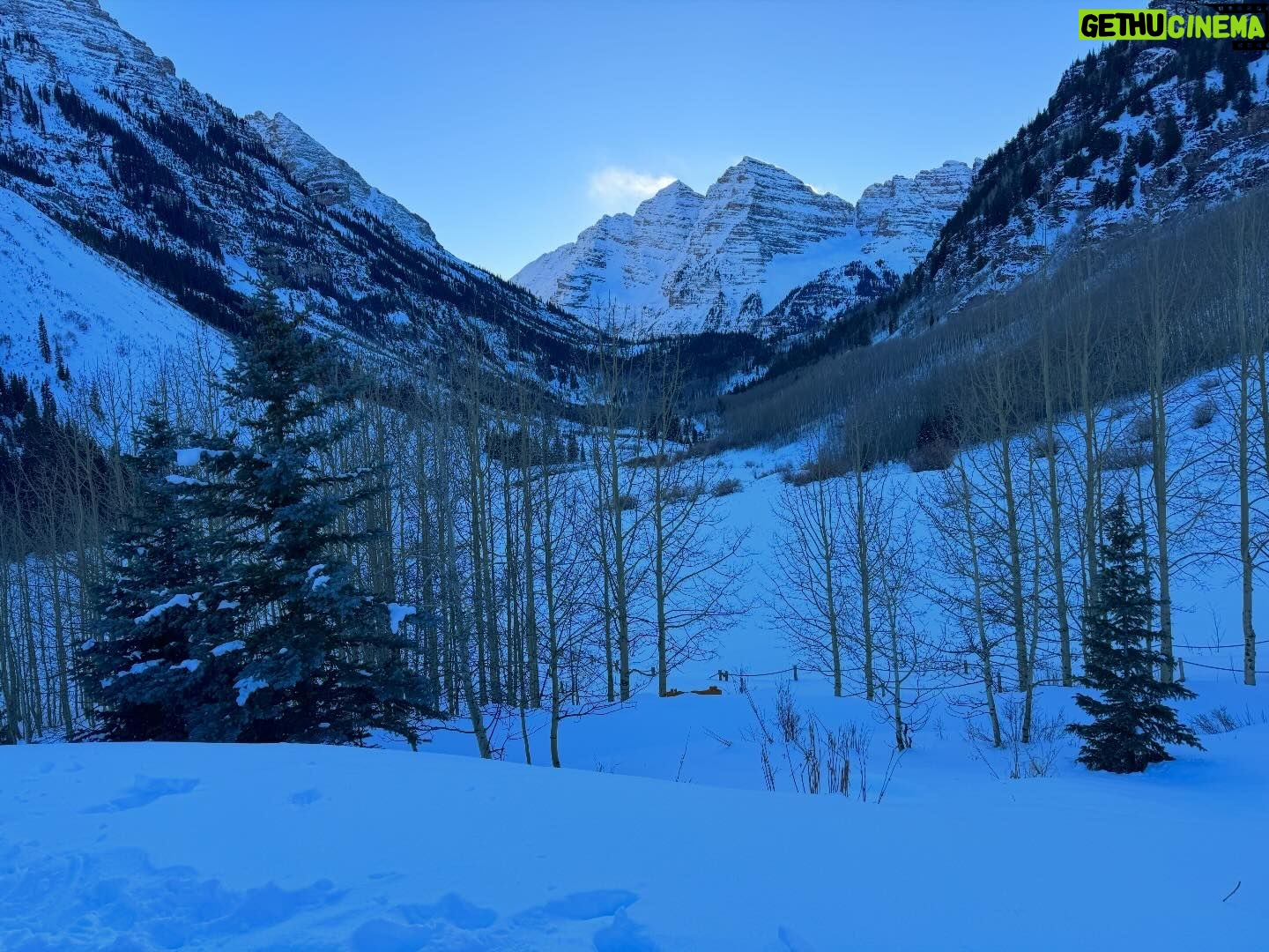 Charity Awoke - 3 Likes - 🏔️ ❄️
#maroonbells #Aspen