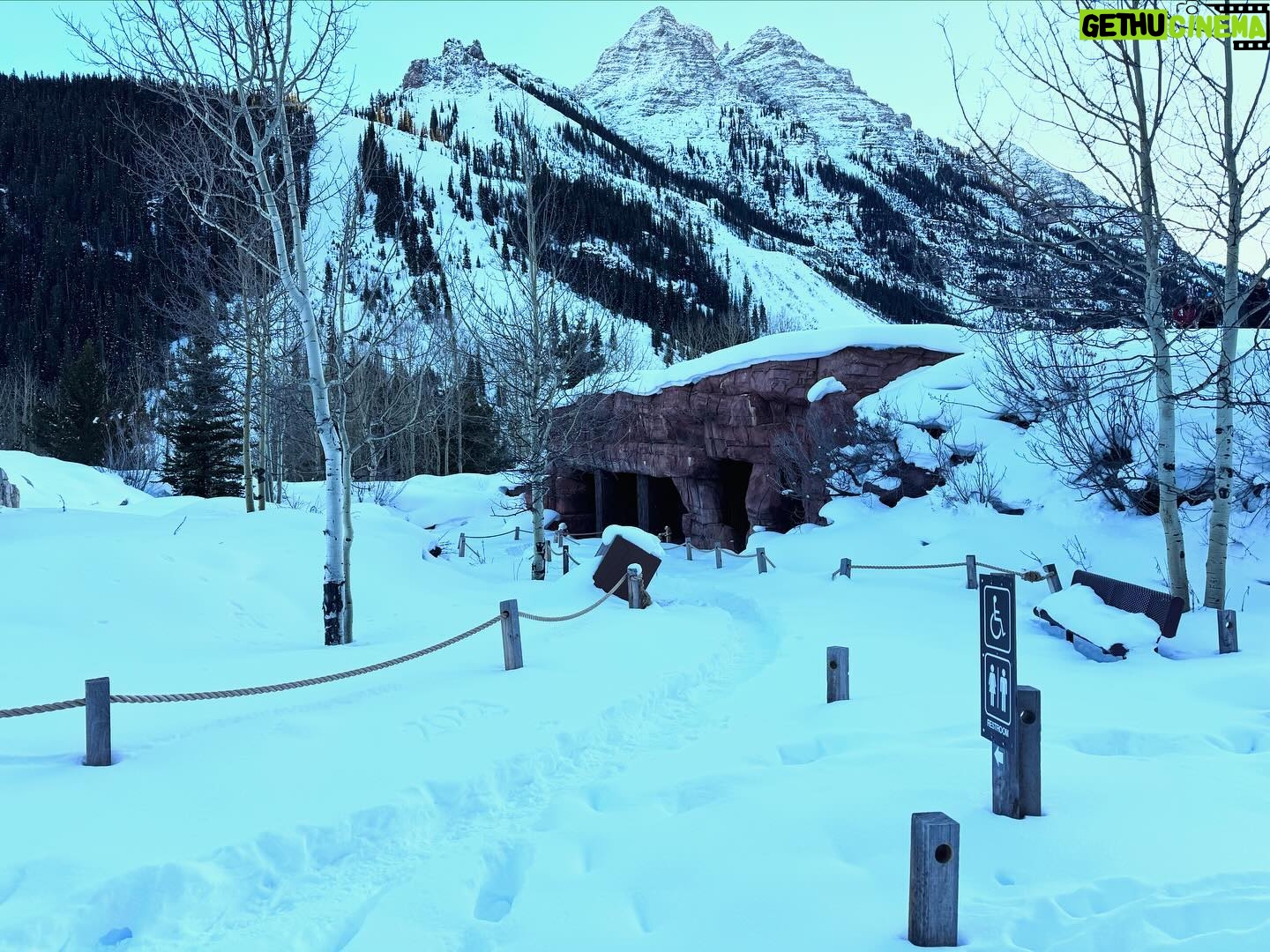 Charity Awoke - 3 Likes - 🏔️ ❄️
#maroonbells #Aspen
