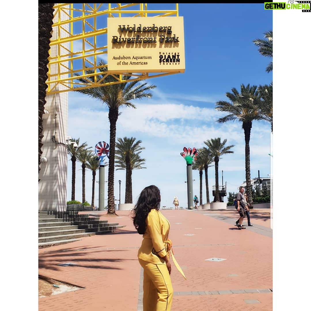 Charity Awoke - 415 Likes - 🌴😍