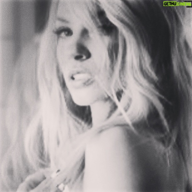 Charity Shea - 316 Likes - #Snapshot #photoshoot