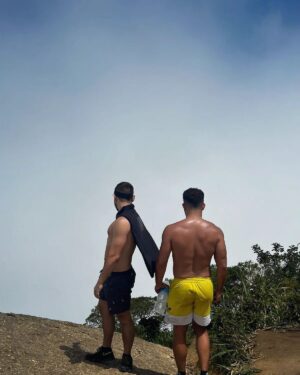 Charles Emmanuel Instagram - Nossa primeira vez no Dois Irmãos ⛰️🌤