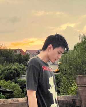 Charles Lin Instagram - 最近生活-
工作 出遊 追劇 （云之羽👍🏼 又被虞老師厲害到了😆