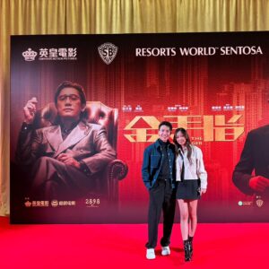Charlie Goh Instagram - Thank you @rwsentosa and @universalstudiossingapore for the invite to this long awaited movie starring the 2 Hong Kong legends. Absolutely stoked to see Tony Leung in person 🤩

#thegoldfinger

Hair by : @hairstuffsg @cejayhairstuff