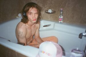 Charlie Plummer Instagram - bath, baby! 
2020, budapest