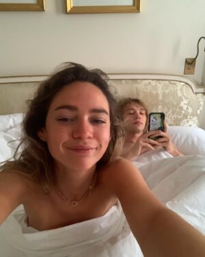 Charlie Plummer Instagram - one week ago 🏜
we 💗 @loewe
don’t love @airfrance
# spinch