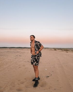 Charlie Taylor Instagram - Desert vibes 🏜️
