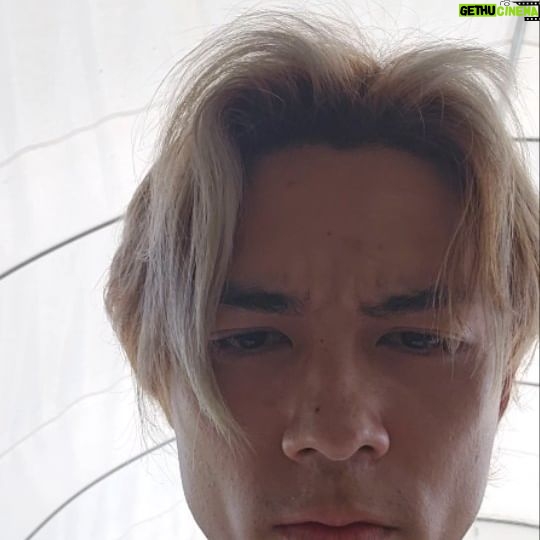 Charlie Trairat - 59.4K Likes - แดดร้อนจริงง สิวขึ้น มดกัด ผึ้งต่อย 55555
ขอให้เป็นวันที่ดีนะครับบ ขอบคุณทุกคนครับ 🙏🙏🙆❤️🥰