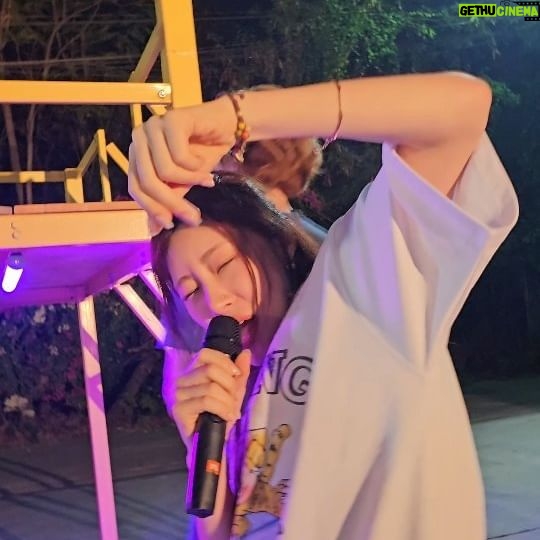 Charlie Trairat - 112.2K Likes - @in.sssuk ยาดมเจ้าของเพลง ส้มตำ 🙆🥰
ขอบคุณมิตรภาพที่ดี @mmini.j @sangmin._.choi