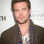 Charlie Weber