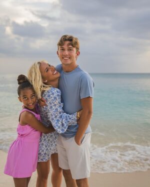 Chase Chrisley Instagram - My whole heart! Im so grateful to God for these three. I truly dont know if i could make it if i didnt have the strength and love that these three have given me and continue to give me each and everyday. God truly blessed me with three Angels.