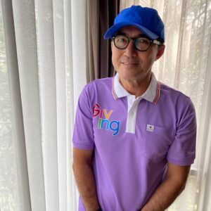 Chatchai Plengpanich Instagram - ชวนเที่ยวงานกาชาดิวิถีใหม่ที่อินเทรนด์ตอบรับกระแสโลกแบบ New Normal ครั้งแรกของเมืองไทยที่ไม่ว่าคุณจะอยู่ที่ไหน ก็สามารถร่วมสนุก ลุ้นรางวัล ตรวจดวงชะตา ทำบุญสร้างกุศล และช้อปปิ้งสินค้าราคาพิเศษ ในงานกาชาดได้อย่างเต็มอิ่ม 19-29 ธันวาคม 2563 ที่ www.งานกาชาด.com #งานกาชาดออนไลน์  #ให้ด้วยใจไร้พรมแดน #งานกาชาด