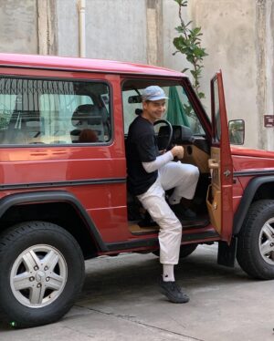 Chatpong Nattapong Instagram - The secret of staying young is to live honestly, eat slowly, and lie about your age…. Have a great one folk. ✨🫶🏼💕🤙🏼😘

📸cr. @princenaro.o 

#gclass #gwagen #gwagon #w460 #w460swb #280ge #280geswb #mercedesbenz #mercedesbenzworld #mercedesbenzclassic #classic #classiccars #modernvintage #retro #dailyuse #freudlife #freudlifestyle #freudheritage #wwaxchooseless #selflove #selfcoffeechiangmai #meandmycar #sorryiamtoohappy #goodvibes #goodvibesonly #bangkok #thailand #bangkokthailand #nordarun001 #nordarun