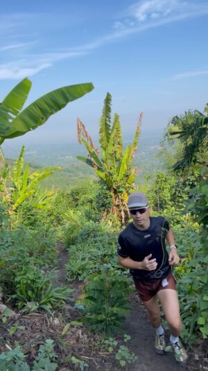 Chatpong Nattapong Instagram - 🏃🏽⛰️

#skyrace #fakerunners #albaoptics #albaoptics_thailand #mountriva #nearearthsocks #nordarun #corosthailand #coros #trail #trailrunning #trailrunner #mountains #happy #lovelyday #selflove #selfcare #running #runner #disciplineiskey #thailand #weekendrun #uplifting #outdoor  #outsideisfree #uphill #onelifeliveit #live #nature #enjoyyourlife