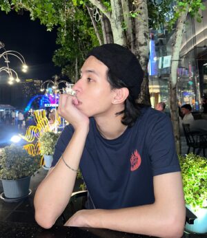 Chayakorn Jutamas Instagram - Pick up here 👋🏻