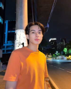 Chayakorn Jutamas Instagram - Where’s santa?