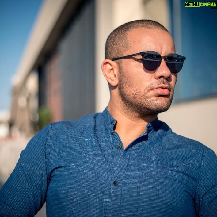 Chedi Amir - 3 Likes - When writing the story of your life, don't let anyone else hold the pen 😊 @chedi.amir
#lifestyle #life #chediamir #tunisia #sunglasses #portrait #portraitphotography
#portraitmood
Credit by @nour_landolsi_photography_