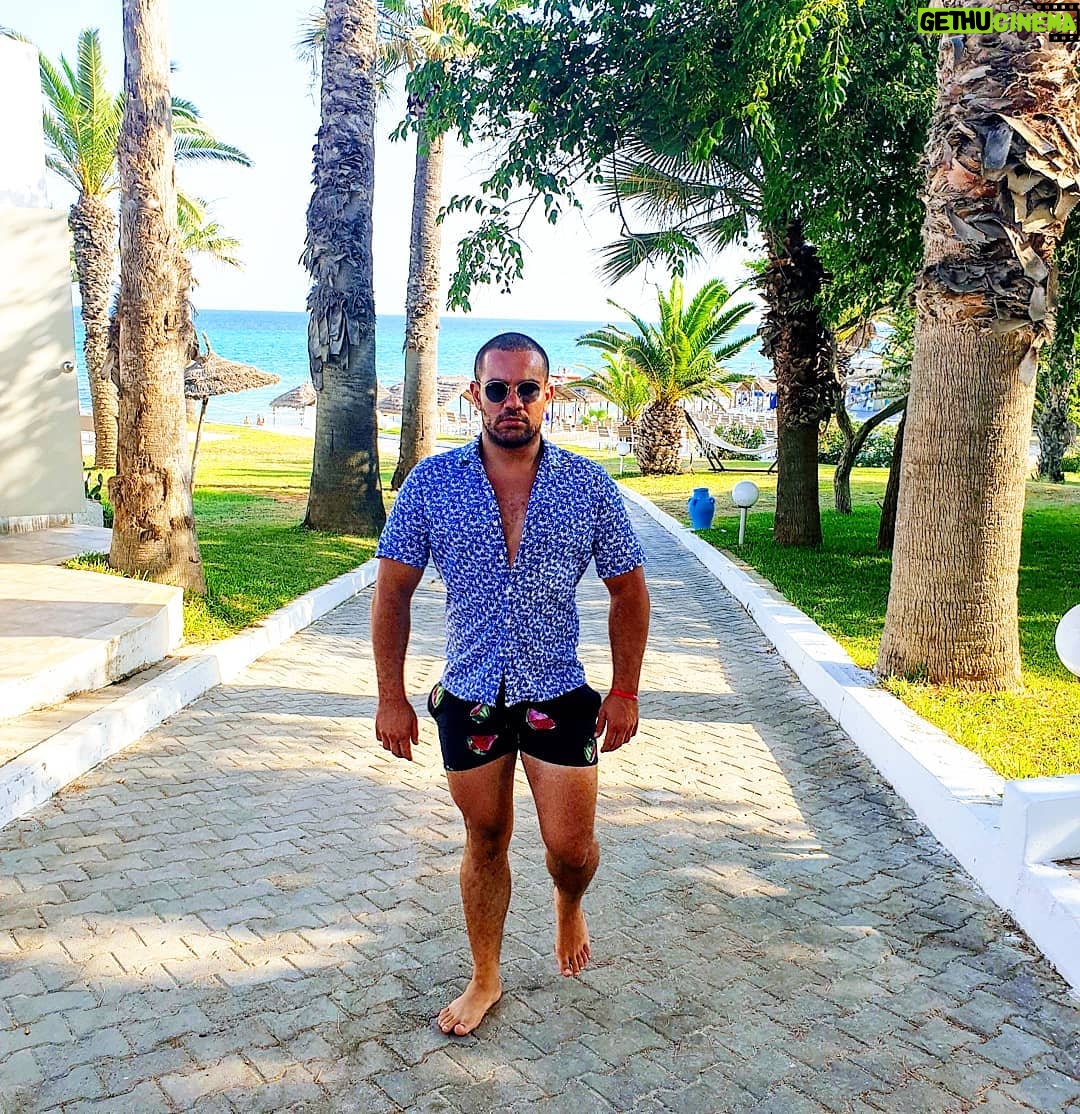 Chedi Amir - 3 Likes - Go where you feel most alive ❤
@chedi.amir 🥰
#chediamir #chedi_amir #TUNISIA #tunisie #tunis #live #summer #music #nature #pop #goodmusic #instamusic #popmusic #views