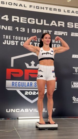 Chelsea Hackett Instagram - ⚖️ @chelshackett weighs in at 125 3/4 lbs for her Women’s Flyweight bout 

Her Co-Main Event Bout against Dakota Ditcheva is now official!

[ #PFLRegularSeason | Thursday, June 13th | 9pm ET on ESPN | 🎟️in bio ]