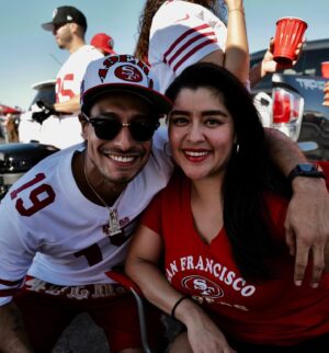 Chelsea Rendon Instagram - My brother for life. Thank you for inviting me and treating me to the best game day experience I’ve ever had. I love you brother!  #LosCain #NinerGang #49ers #familia ❤️